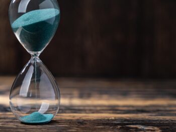 green sand hourglass