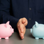 Shared money in relationships. Dividing the spouses budgets into separate parts. Divorce proceedings. Maintain a balance of earnings and expenses in the family. Funds for the basic needs of partners.